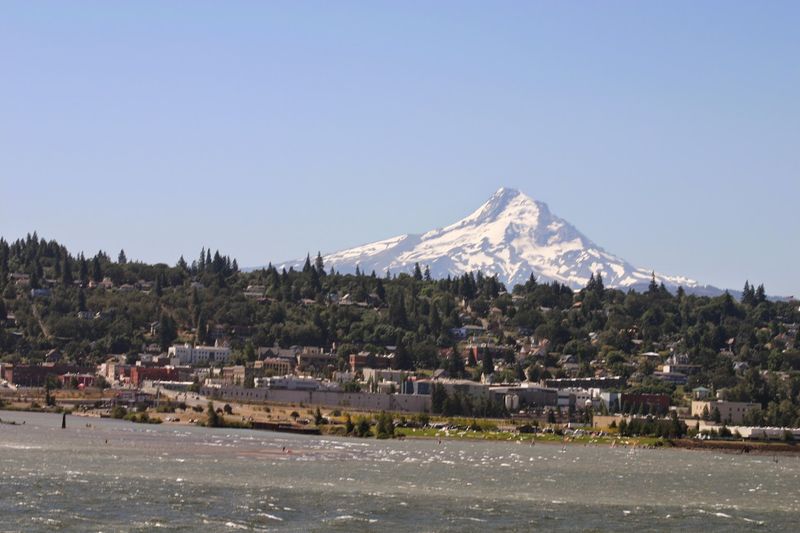 The Cascade Range Acts As A Natural Wall