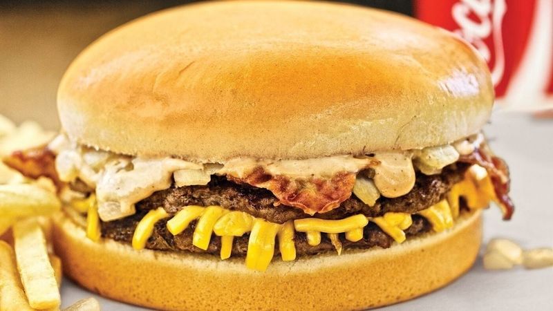 Whataburger's Chophouse Cheddar Burger