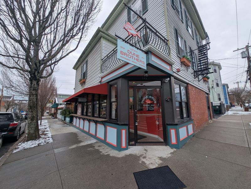 Dune Brothers Fox Point 