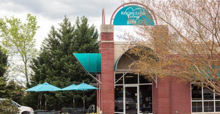 14 Small-Town Bakeries In North Carolina Where Locals Line Up Early