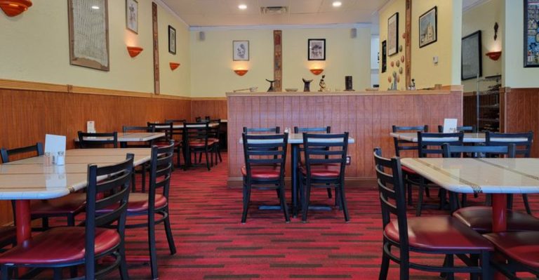 14 Tempe, Arizona Favorites Where Regulars Feel Right At Home