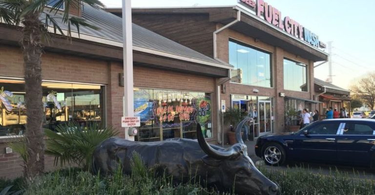 14 Texas 24-Hour Restaurants That Never Stop Serving Hungry Crowds