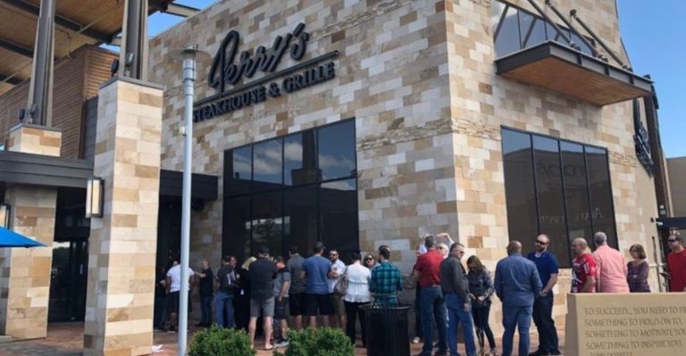 14 Texas Steakhouses So Popular, People Wait Hours Just To Get In