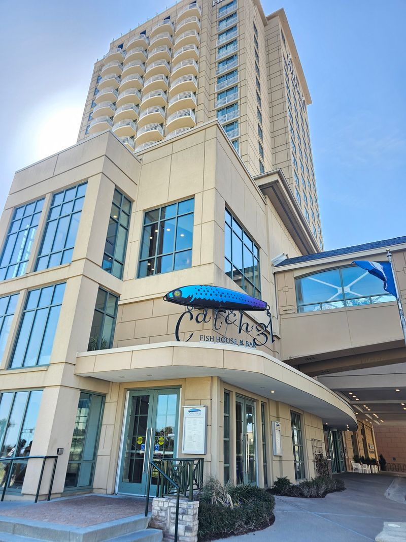 Catch 31 Fish House And Bar