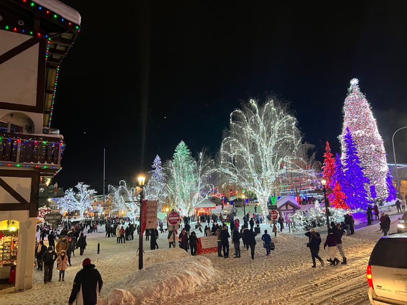 Leavenworth – Village of Lights Christmastown