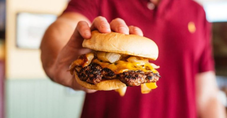 15 Best Burgers In Oklahoma (From Roadside Stands To Local Legends)