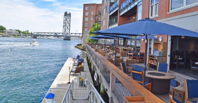 15 Coastal New Hampshire Restaurants Serving Ocean Views With Classic New England Flavor
