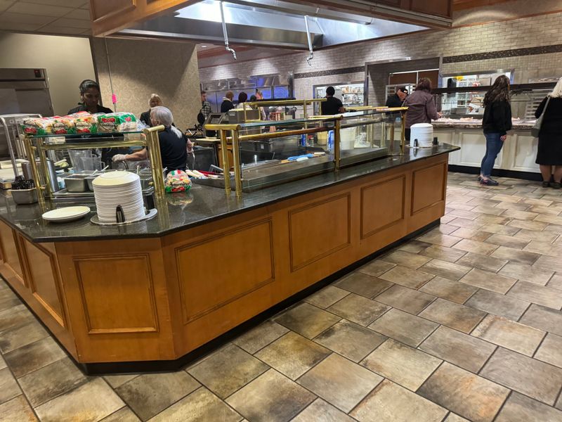 Shady Maple Smorgasbord – East Earl