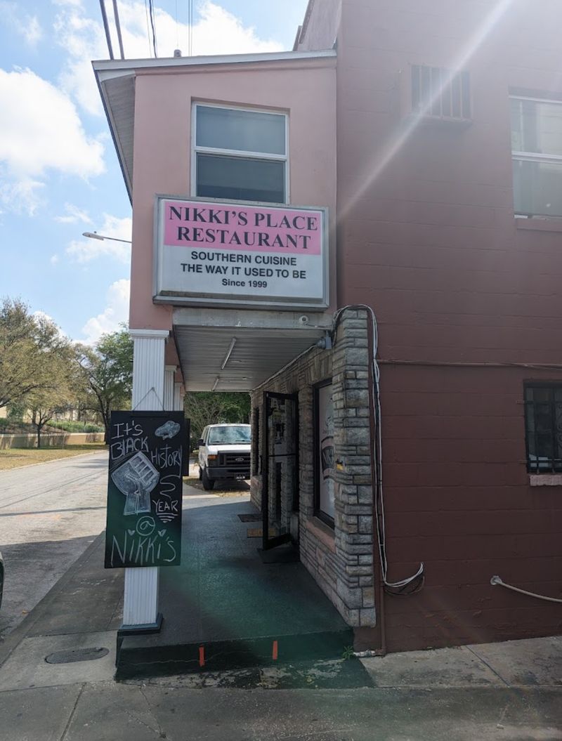 Nikki's Place Southern Cuisine – Orlando, Florida