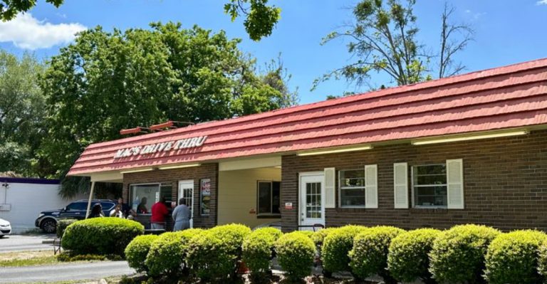 15 Hidden Burger Spots In Florida That Should Probably Be Famous Already