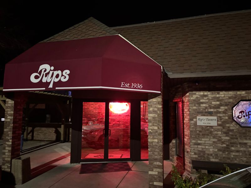 Rip's Tavern – Ladd, Illinois
