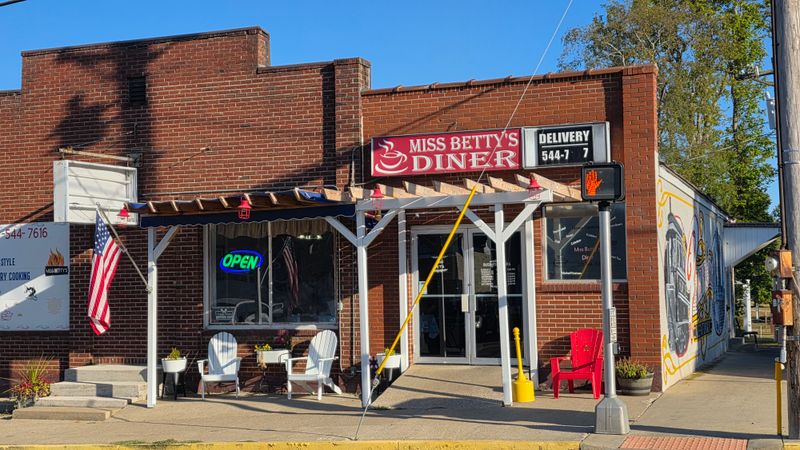 Miss Betty’s Grill
