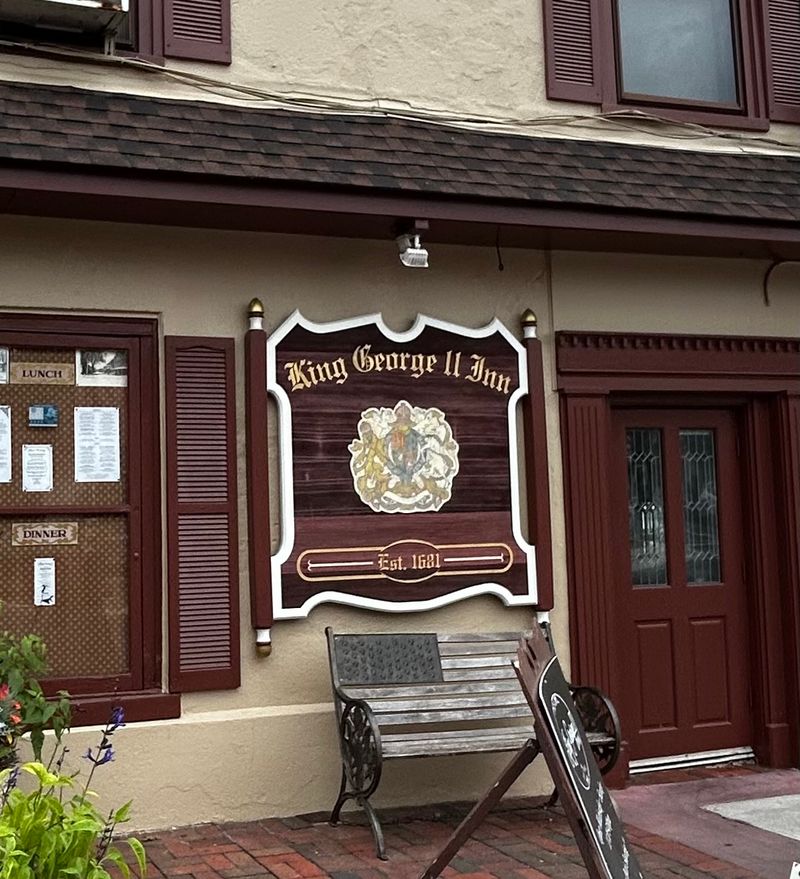 King George II Inn