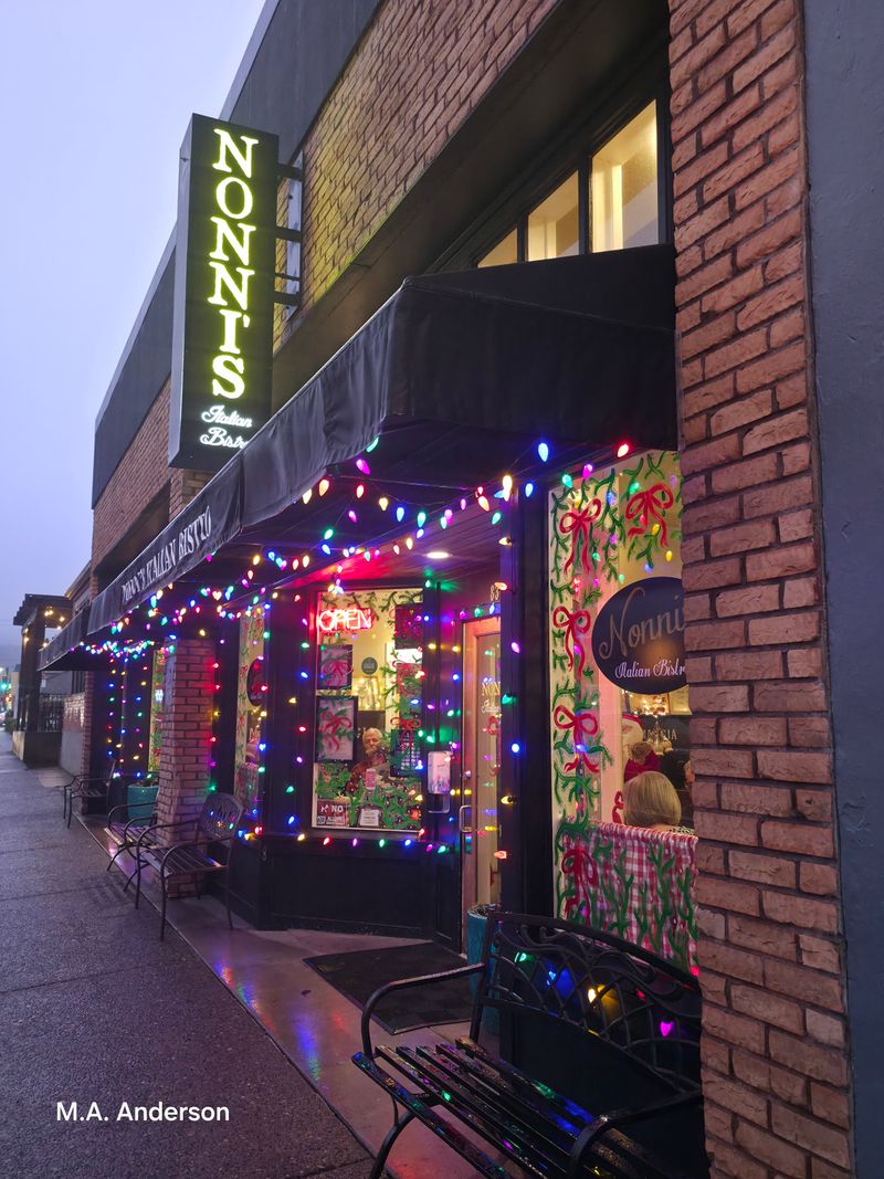 Nonni’s Italian Bistro, Seaside