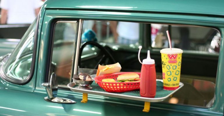 15 Pennsylvania Drive-In Burger Joints That Locals Say Taste Like Pure Nostalgia