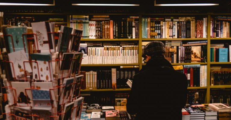 15 Secondhand Bookstores In Arizona Every Book Lover Should Visit In 2026