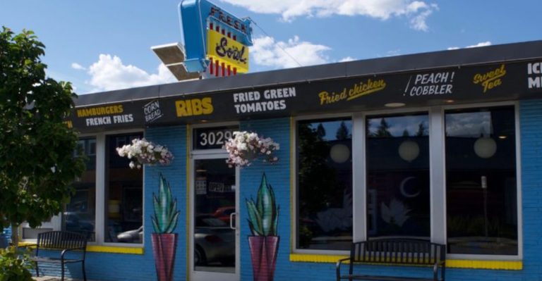 15 Washington Fried Chicken Joints Locals Swear Are Fried To Perfection