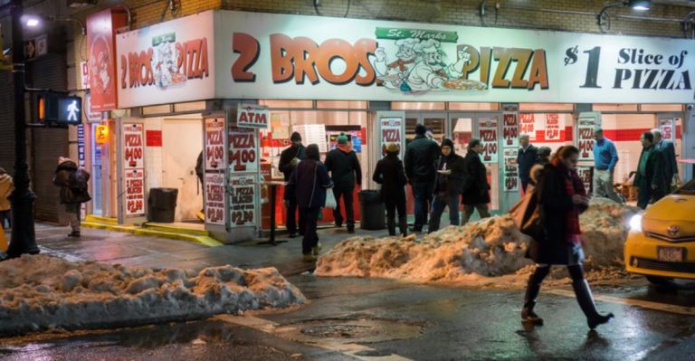 15 Ways New Yorkers Approach Food Unlike Anyone Else