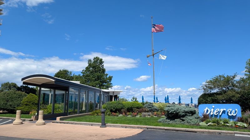 Pier W, Lakewood