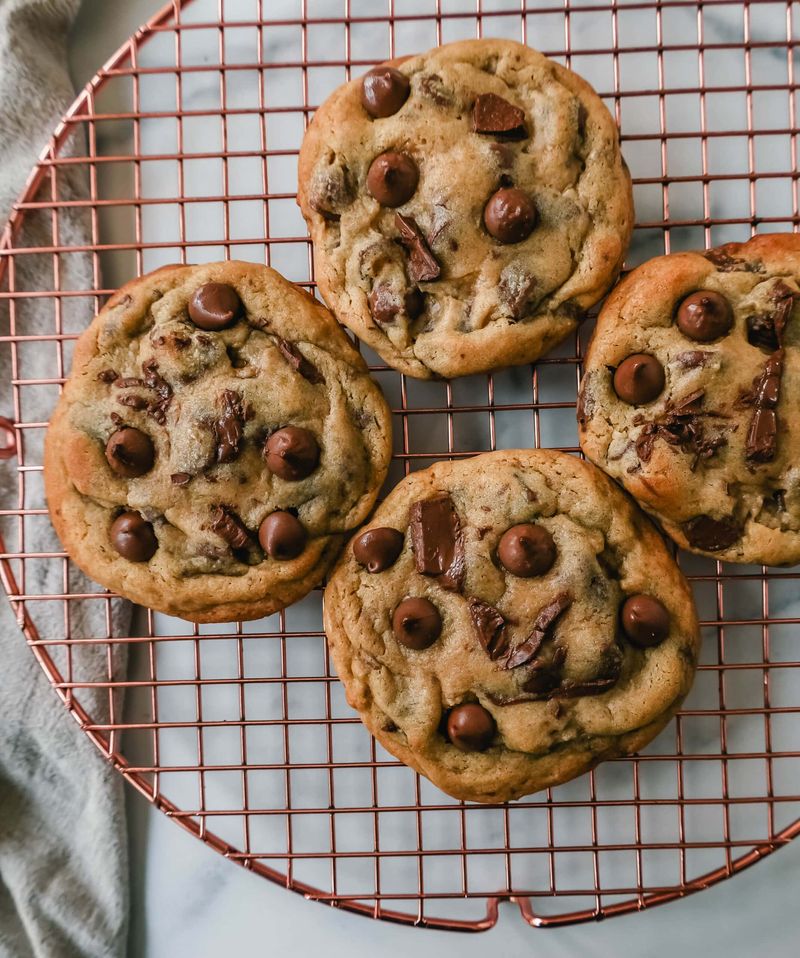 Melt-in-Your-Mouth Chocolate Chip Cookies