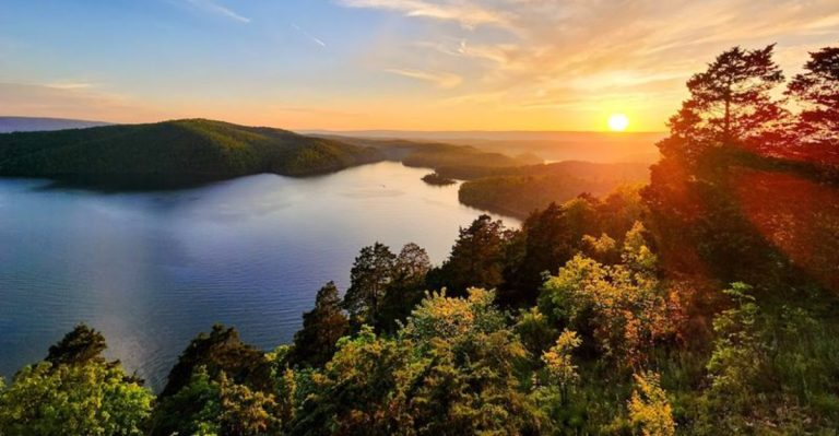 18 Pennsylvania Hikes Under Five Miles With Amazing Views