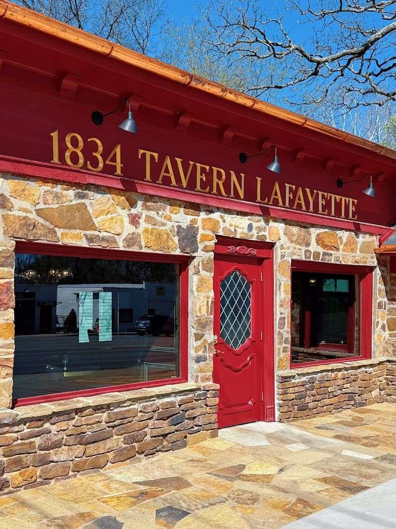 1834 Tavern Lafayette