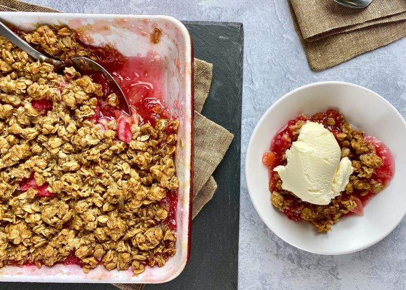 Classic Rhubarb Crisp