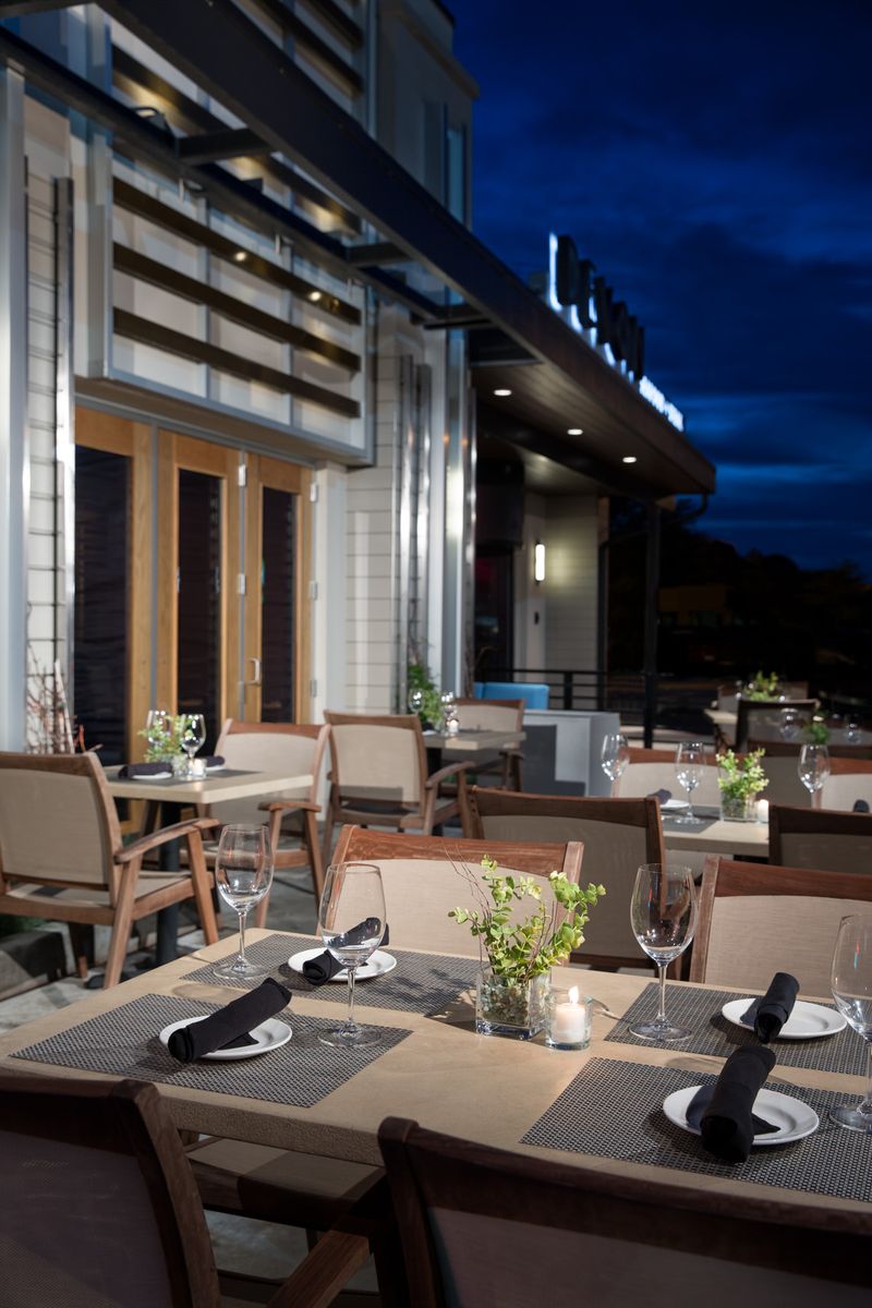 Devon Seafood + Steak – Oak Brook