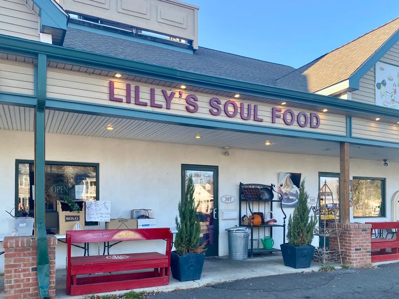 3. Lilly's Soul Food Restaurant, Windsor, Connecticut
