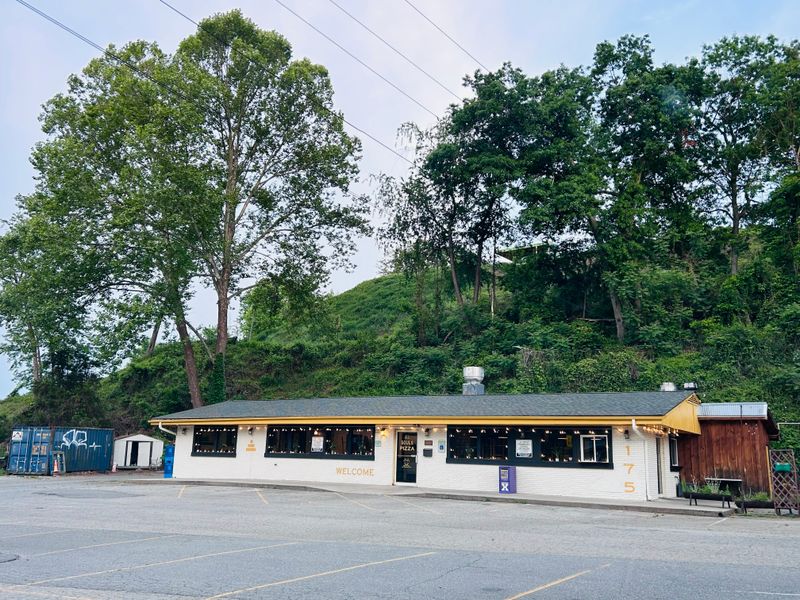 4. All Souls Pizza – Asheville, North Carolina