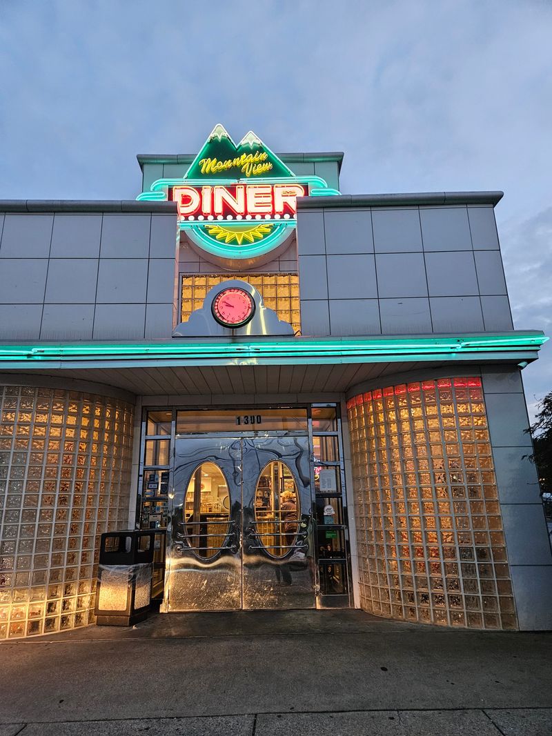 3. Mountain View Diner, Frederick