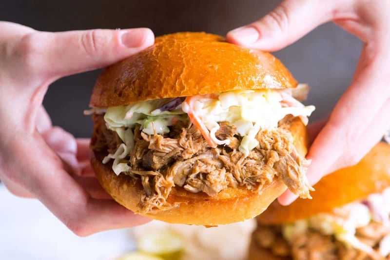 Slow Cooker Pulled Pork Sandwiches