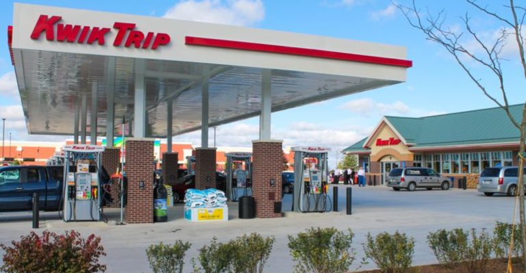 19 Top Gas Station Fried Chicken Spots In The US, According To Locals