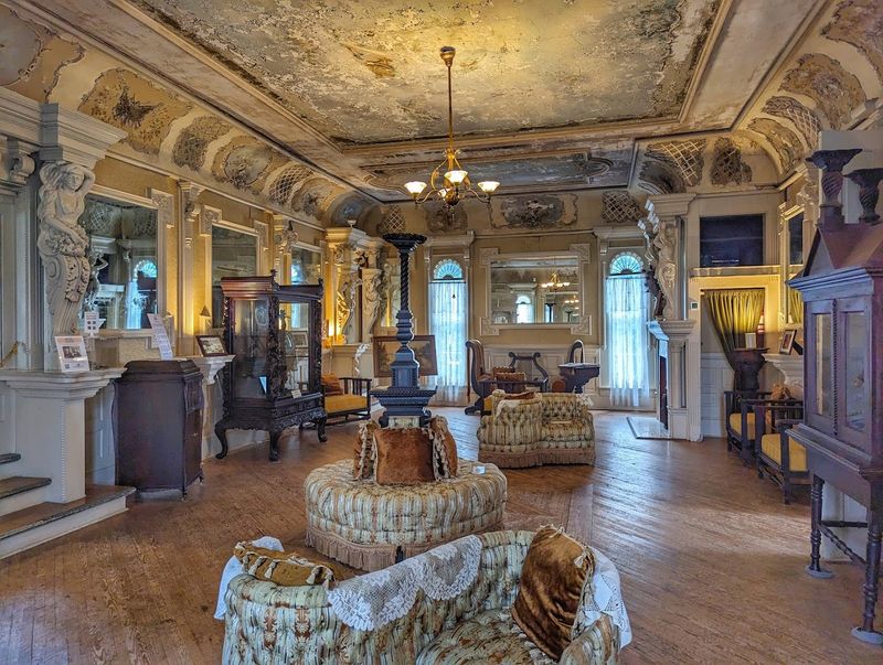 22 Rooms That Each Tell A Completely Different Story