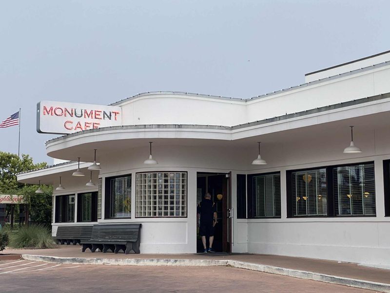 Monument Cafe — Georgetown