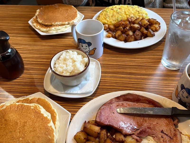 3 Rivers Cafe, Channahon