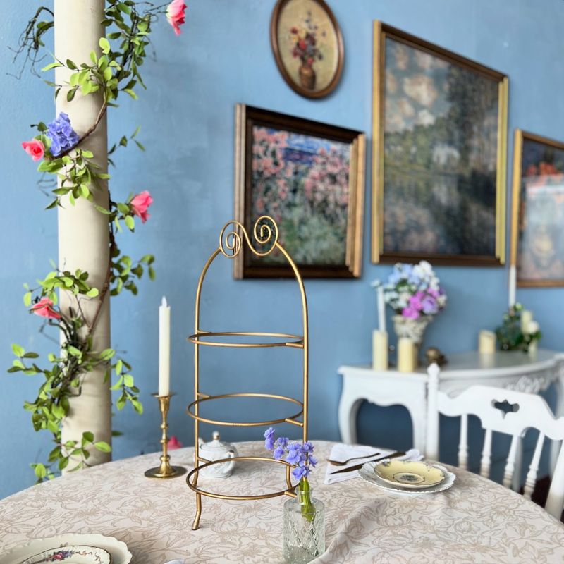 3 Roses Tea Room And Gifts