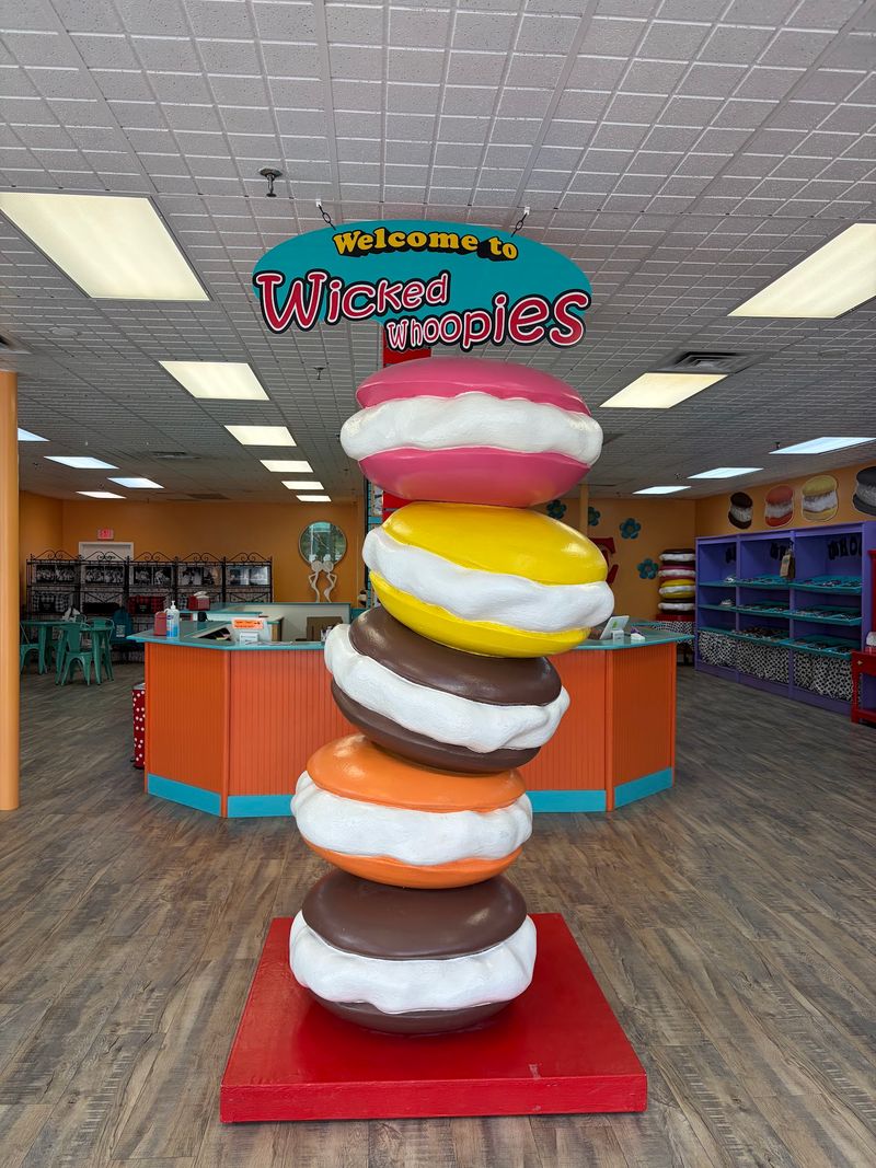 #3 Wicked Whoopies, Freeport