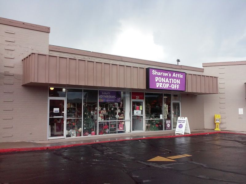 Sharon's Attic Thrift Store, Flagstaff