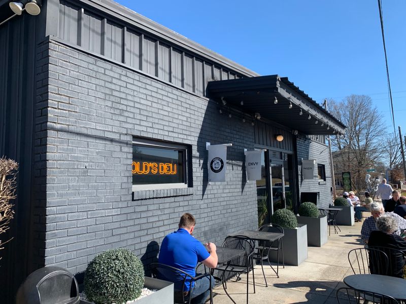 5. Gold's Deli, Columbia