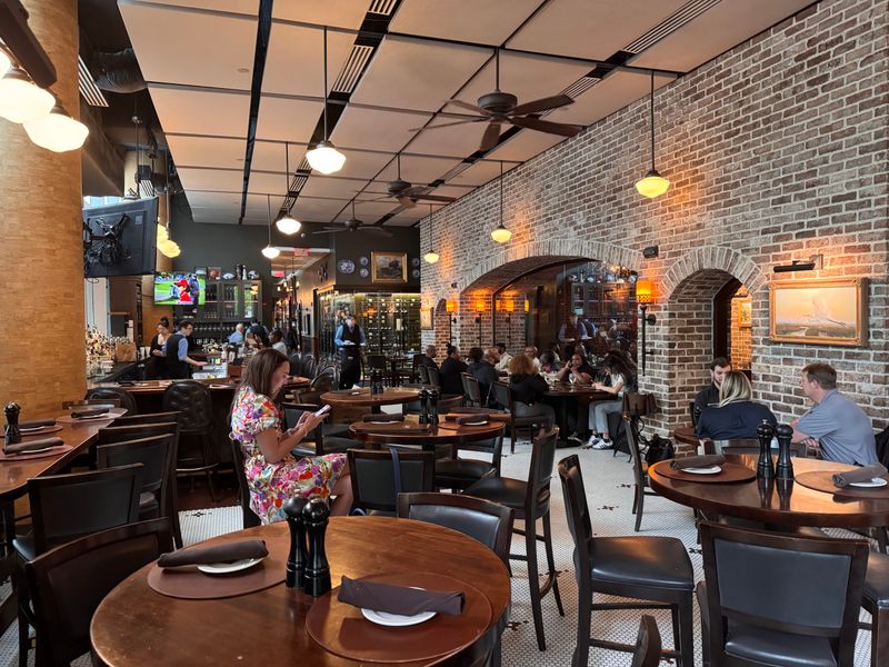 5. Halls Chophouse Columbia, Columbia, South Carolina