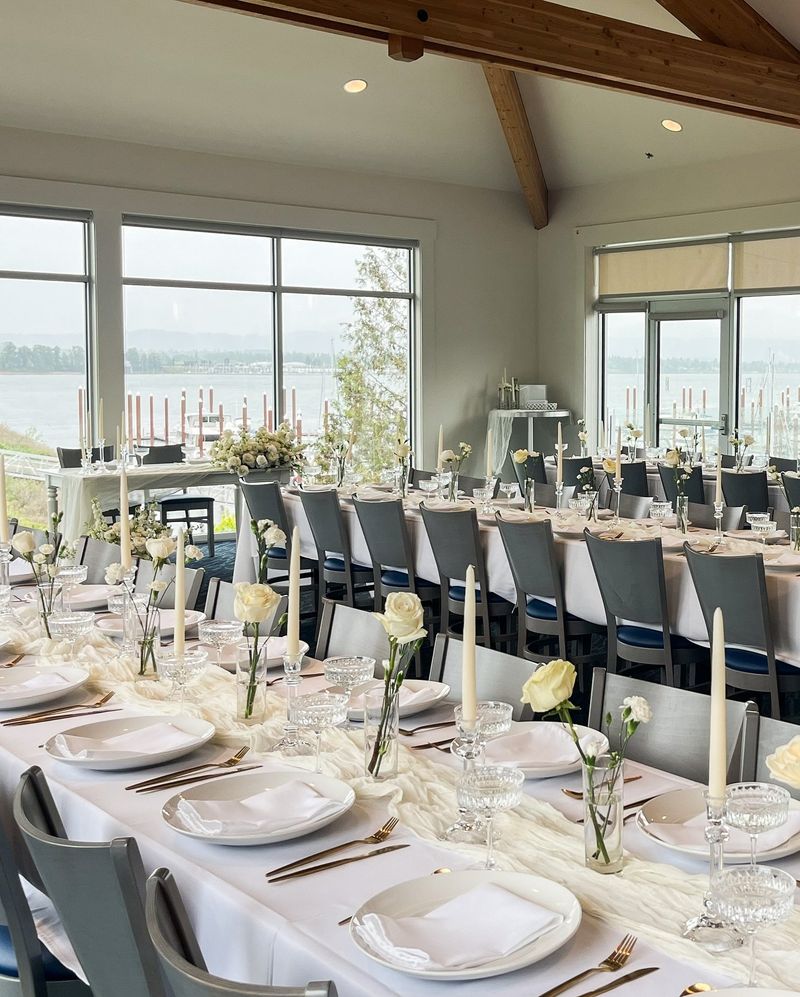 The Cove Restaurant (Long Beach)