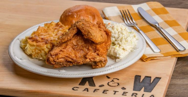 5 North Carolina Buffets That Locals Say Have The Best Fried Chicken In The State