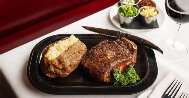 5 Oregon Steakhouse Chains That Fall Flat & 5 That Hit The Right Notes