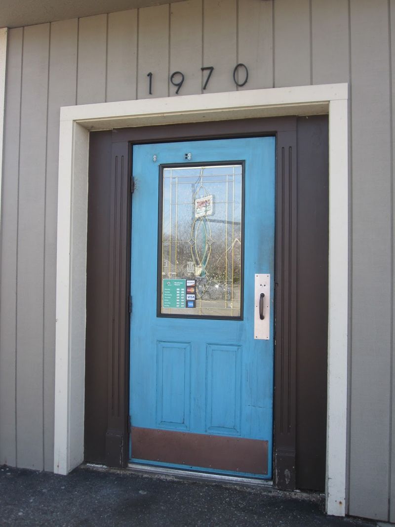 The Blue Door Café And Bakery, Ohio