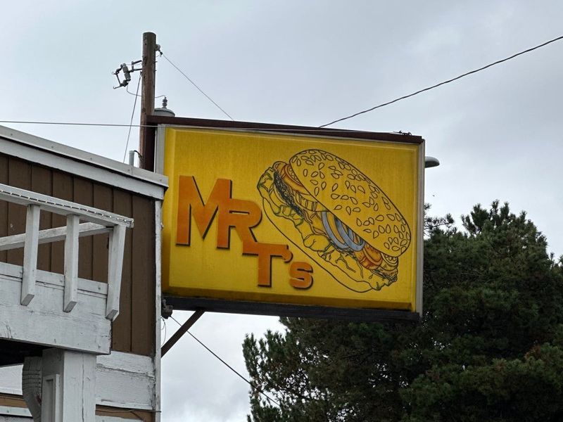 Mr. T's Family Café (Mount Vernon)
