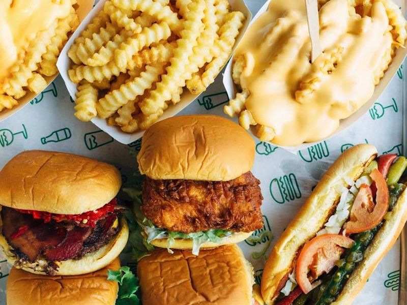 Shake Shack: Gourmet Prices Without The Wow Factor