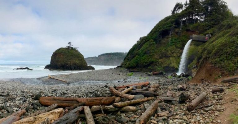 6 Hidden Oregon Beaches That Are Every Bit As Stunning As Cannon Beach