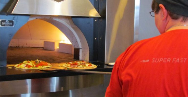 6 Must-Visit Pizza Places In Hayward, California