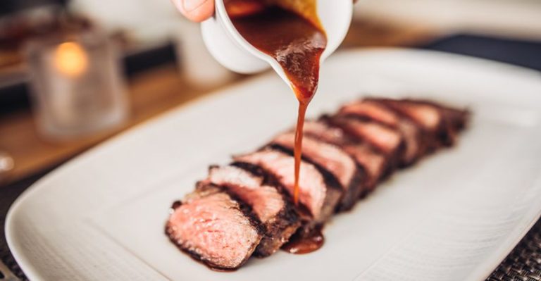 6 Ohio Steakhouses That Tourists Swear By & 6 Locals Quietly Avoid